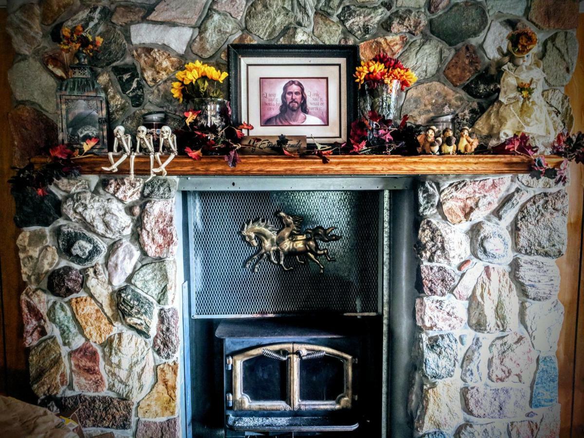 Three Bears Inn Saint Anthony Exterior foto